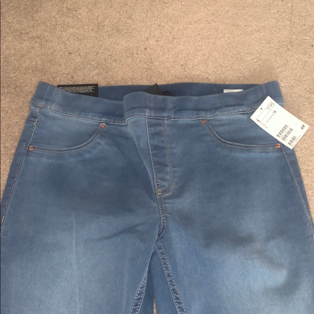 Woman’s Jeans / Jeggings